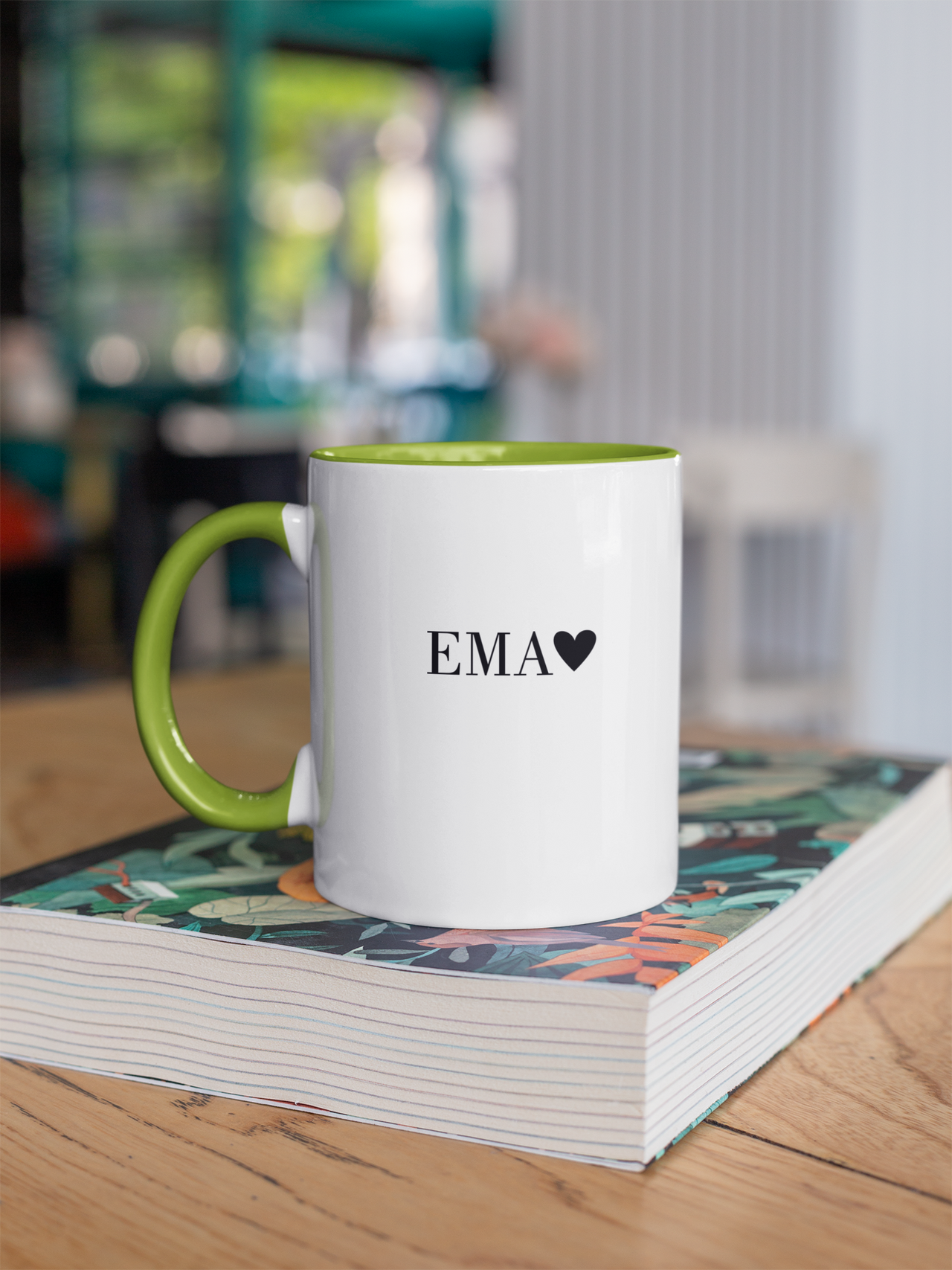 Tass rohelise sisemusega "Ema südamega"